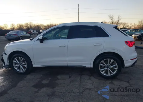 2023 Audi Q3 Premium 45 Tfsi S Line Quattro Tiptronic z USA, uszkodzony, nr VIN WA1DECF38P1105986